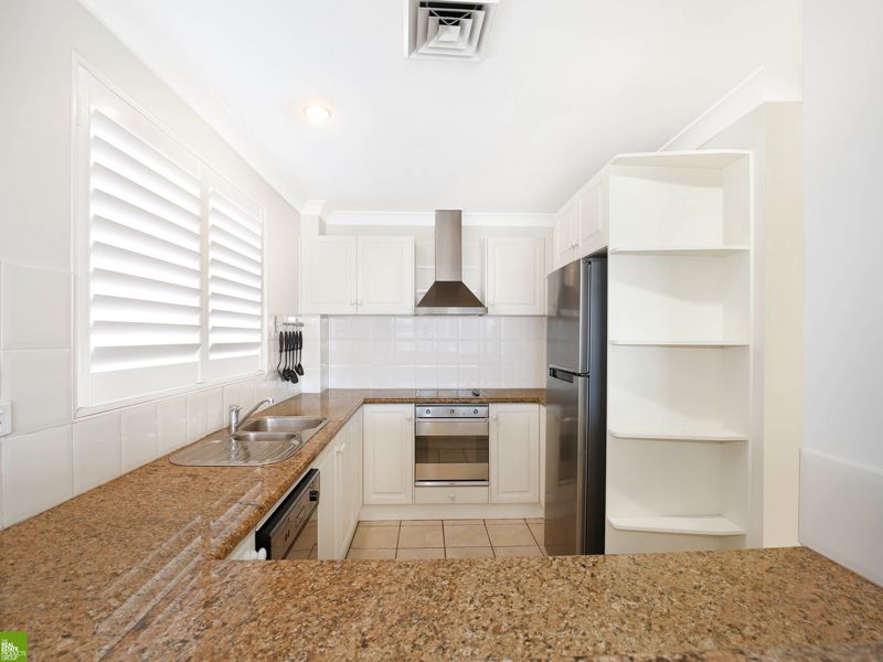 6/28A Harbour Street, Wollongong NSW 2500, Image 2