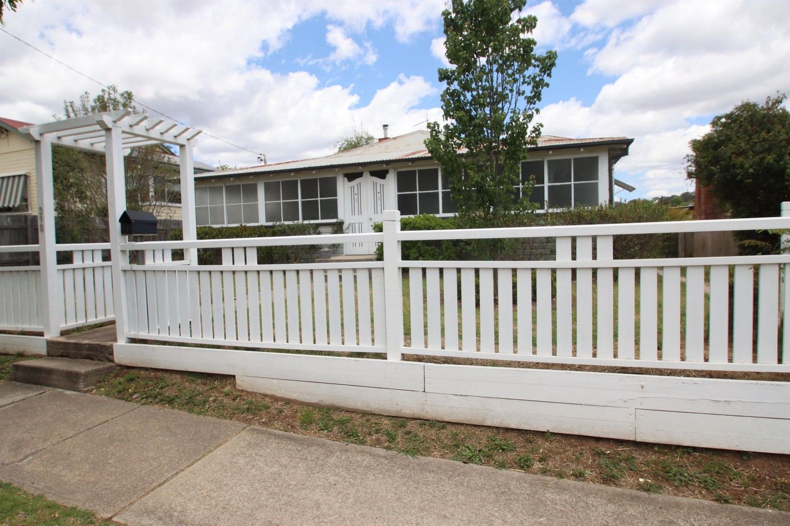 398 Rouse Street, Tenterfield NSW 2372, Image 1