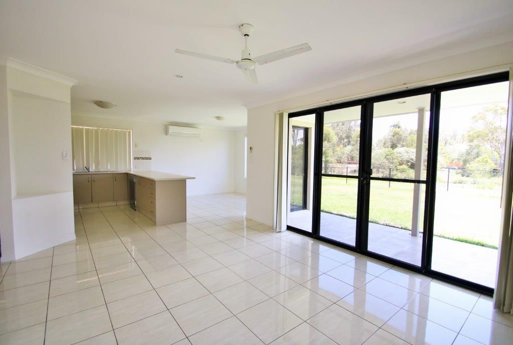 54 Golden bear drive, Arundel QLD 4214, Image 2