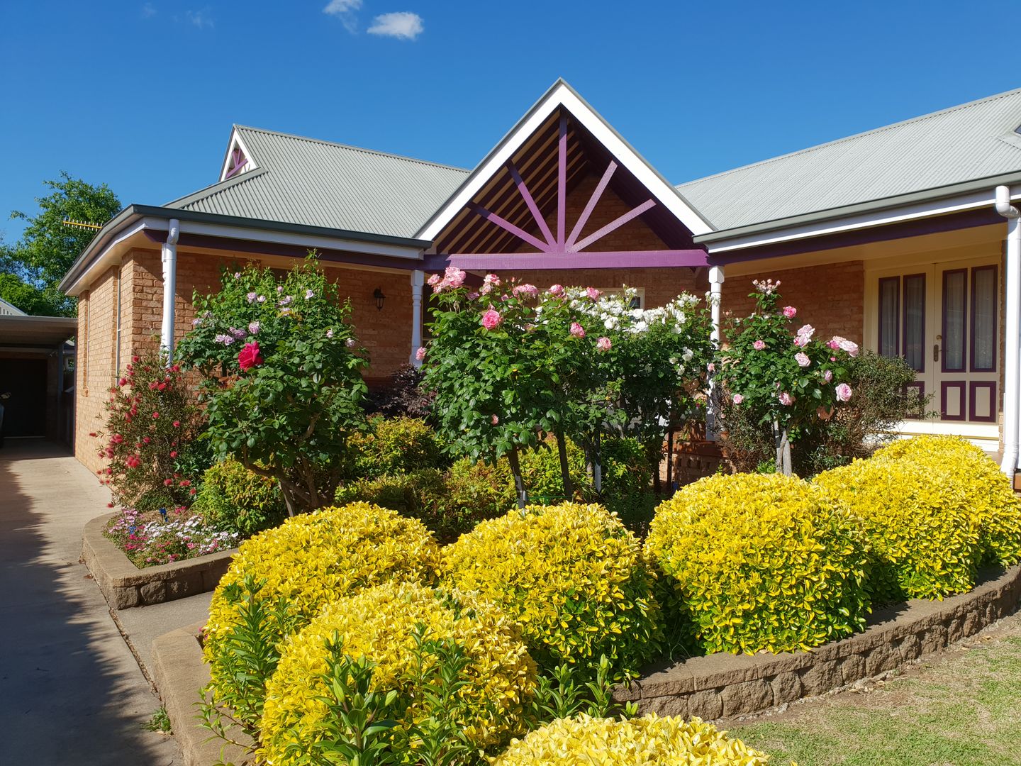 glen-innes-nsw-2370-4-beds-house-for-sale-425-000-2015742283-domain