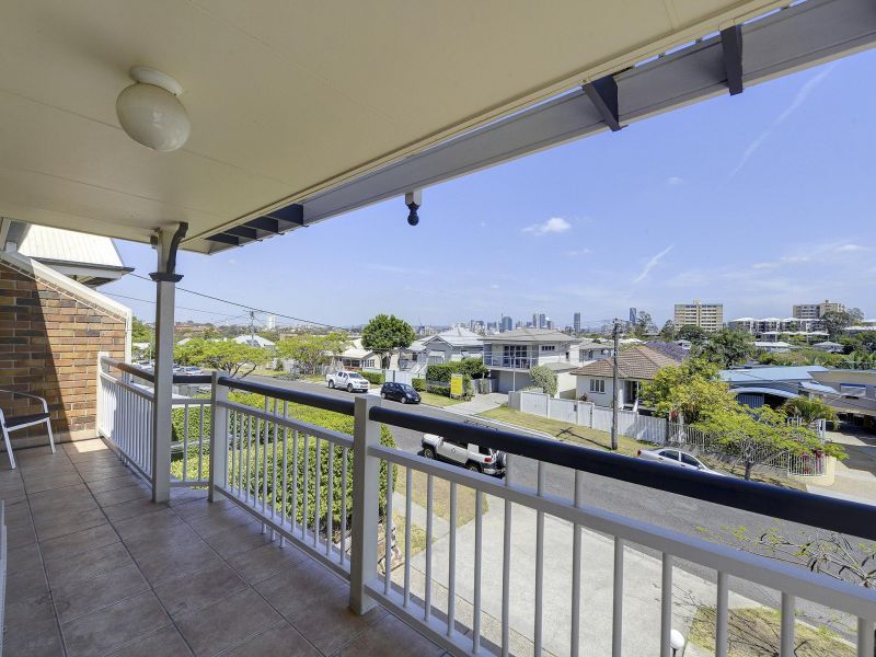 1/37 Dickens Street, Norman Park QLD 4170, Image 0