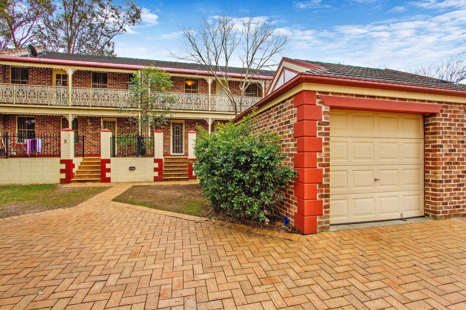 3 bedrooms Townhouse in 8/2 Richmond Mews MARDI NSW, 2259