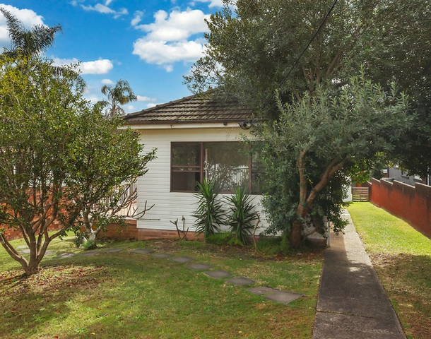 17 Adams Street, Curl Curl NSW 2096