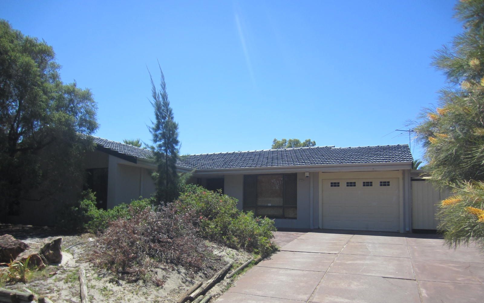 48 Park Lane, Alexander Heights WA 6064 House For Rent Domain