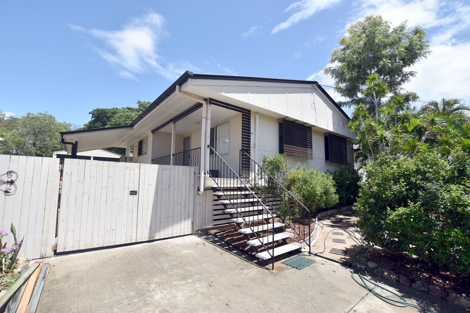 35 John Dory Drive, Toolooa QLD 4680, Image 0