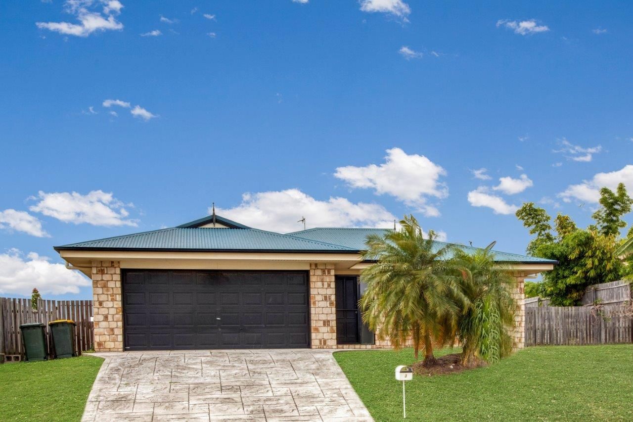 4 bedrooms House in 3 Dorinda Close CLINTON QLD, 4680