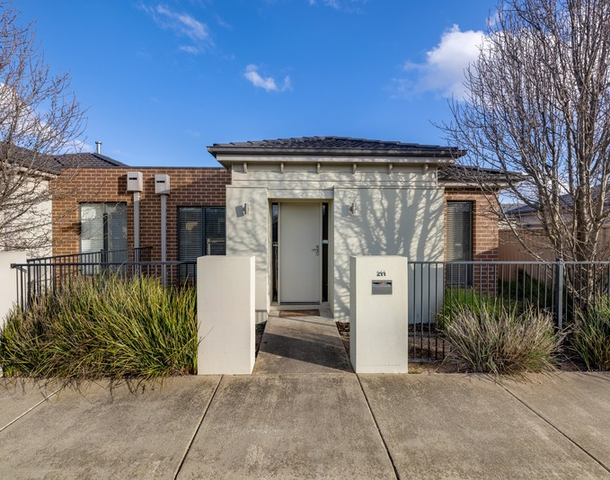 211 Cuthberts Road, Alfredton VIC 3350