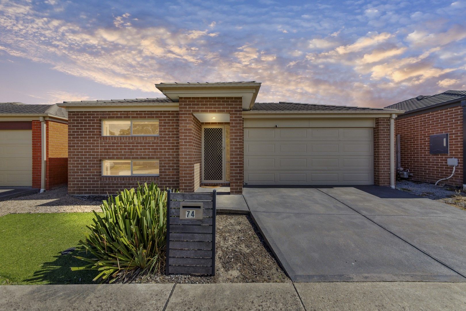 74 Fallingwater Drive, Pakenham VIC 3810, Image 0