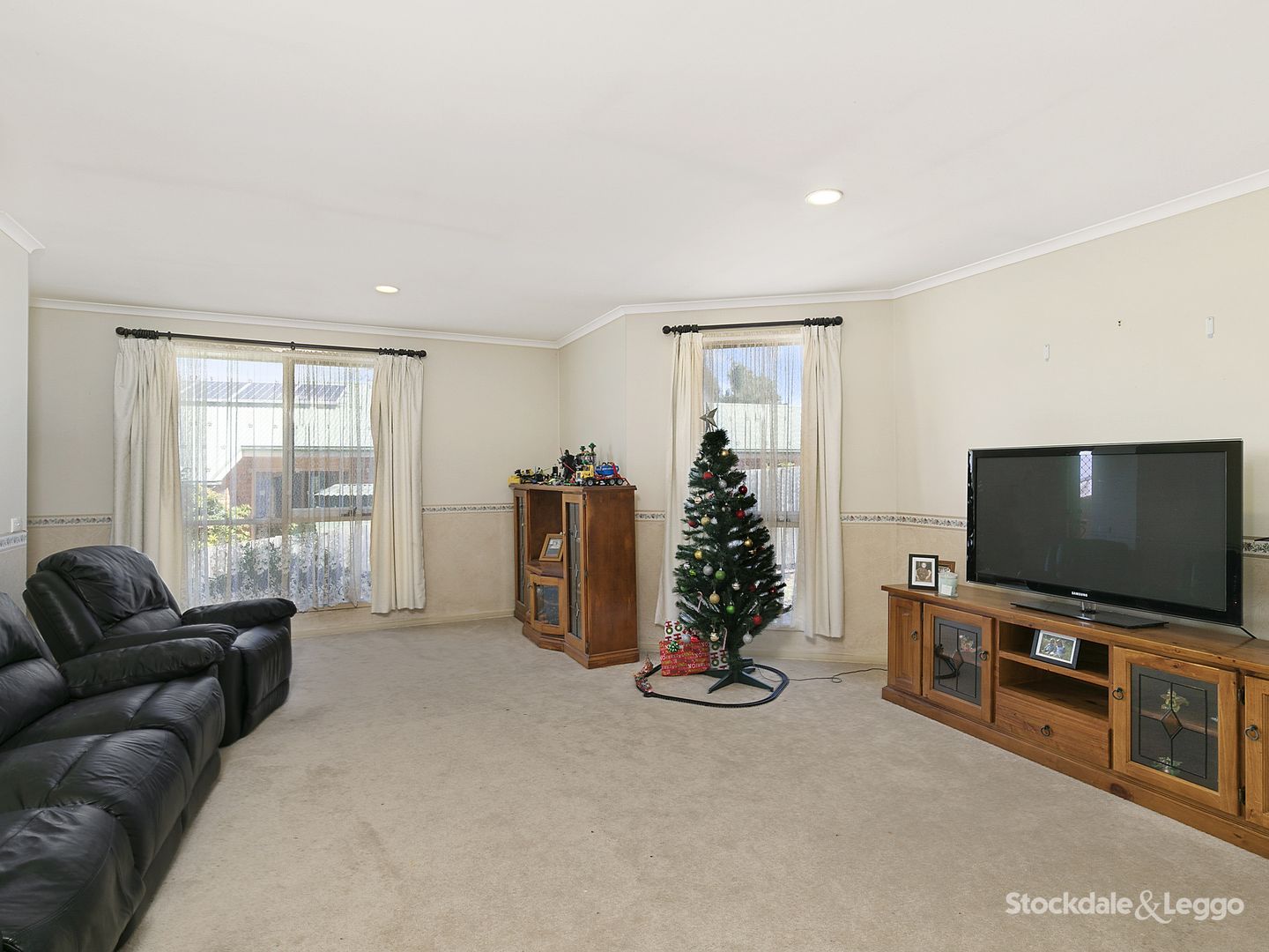 24 Chamberlain Drive, Leongatha VIC 3953, Image 2