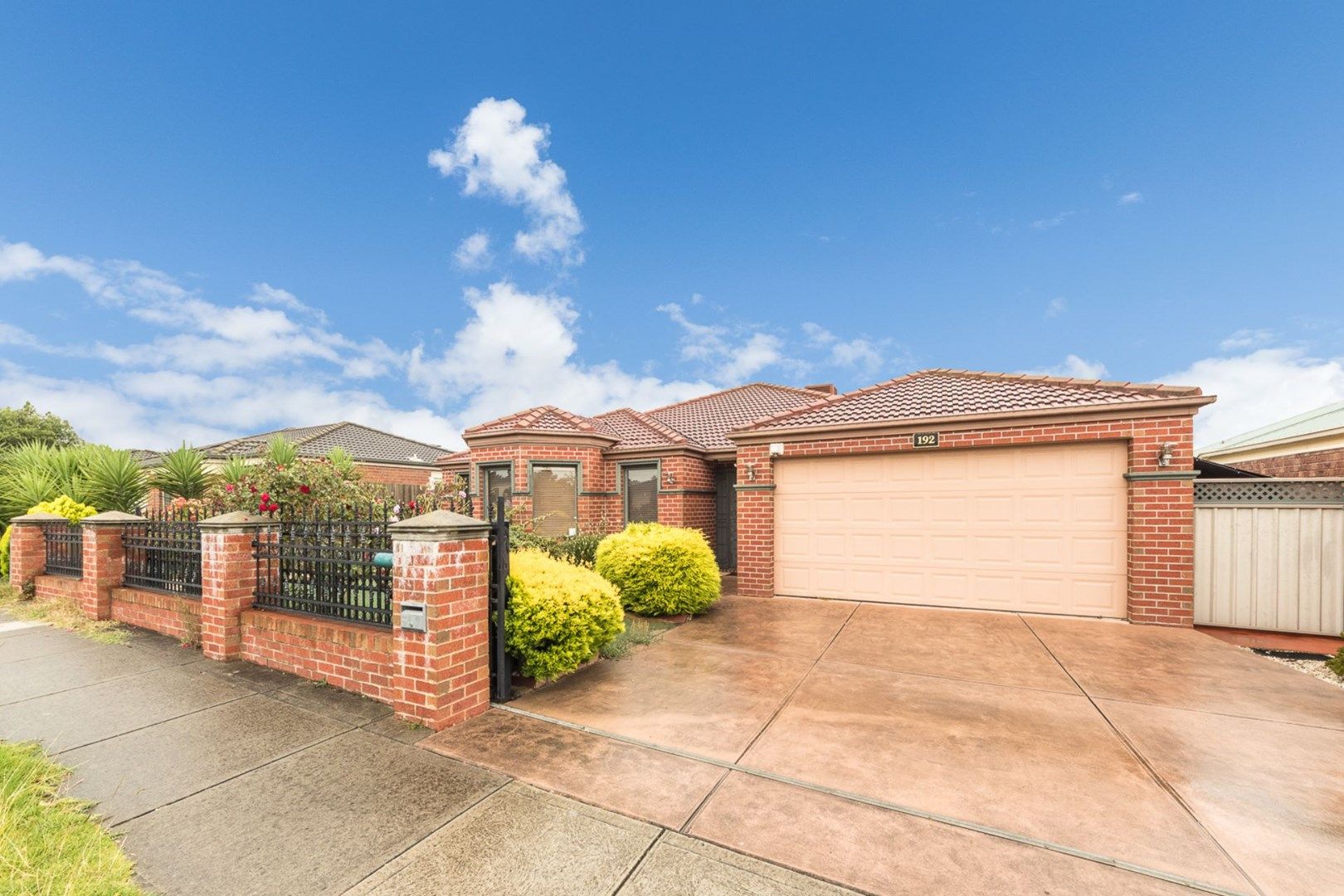 192 Ormond Road, Narre Warren South Property History & Address