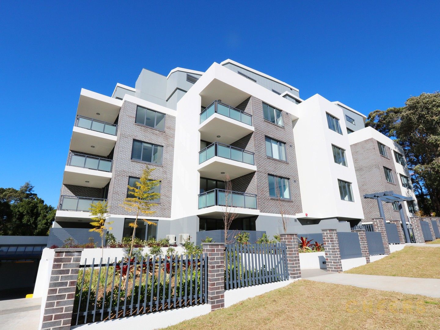 2 bedrooms Apartment / Unit / Flat in 2/2 Bouvardia St ASQUITH NSW, 2077