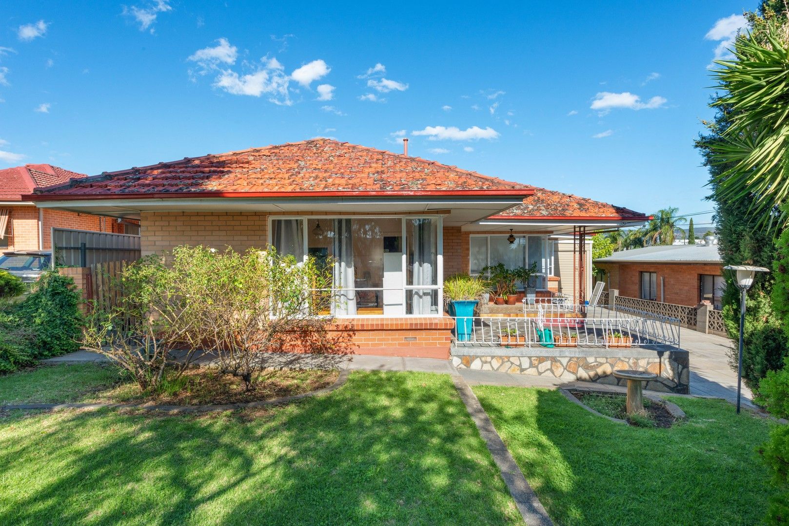 3 bedrooms House in 12 Deans Road CAMPBELLTOWN SA, 5074