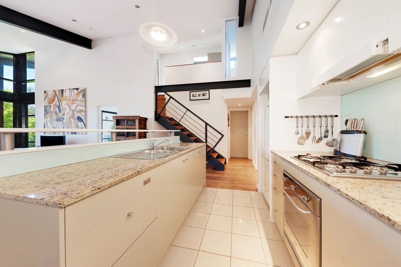 3 bedrooms Apartment / Unit / Flat in 18 Jacques Street CHATSWOOD NSW, 2067
