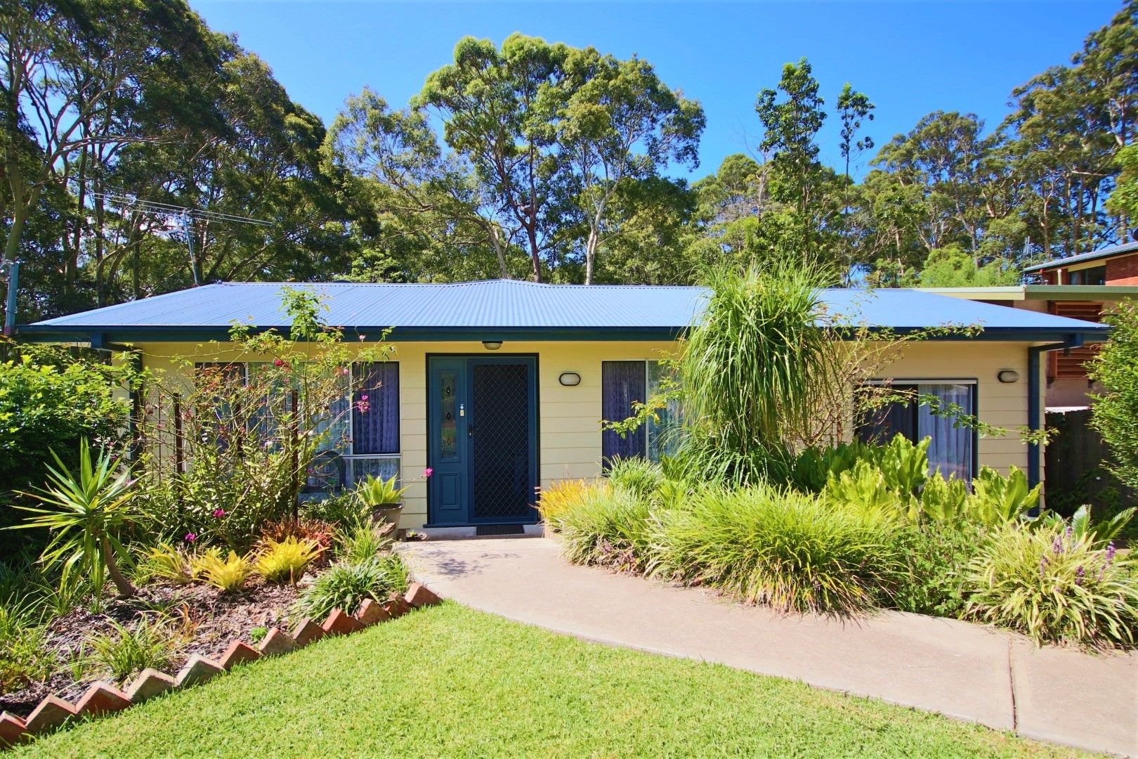 6 Cole Crescent, Narooma NSW 2546