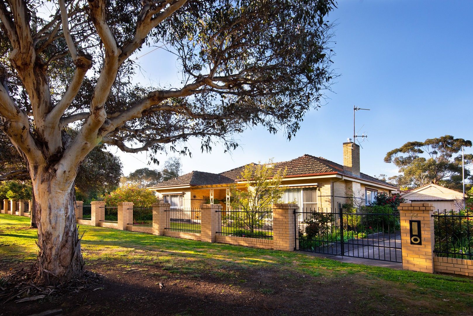 66 Elizabeth Street, Castlemaine VIC 3450, Image 0