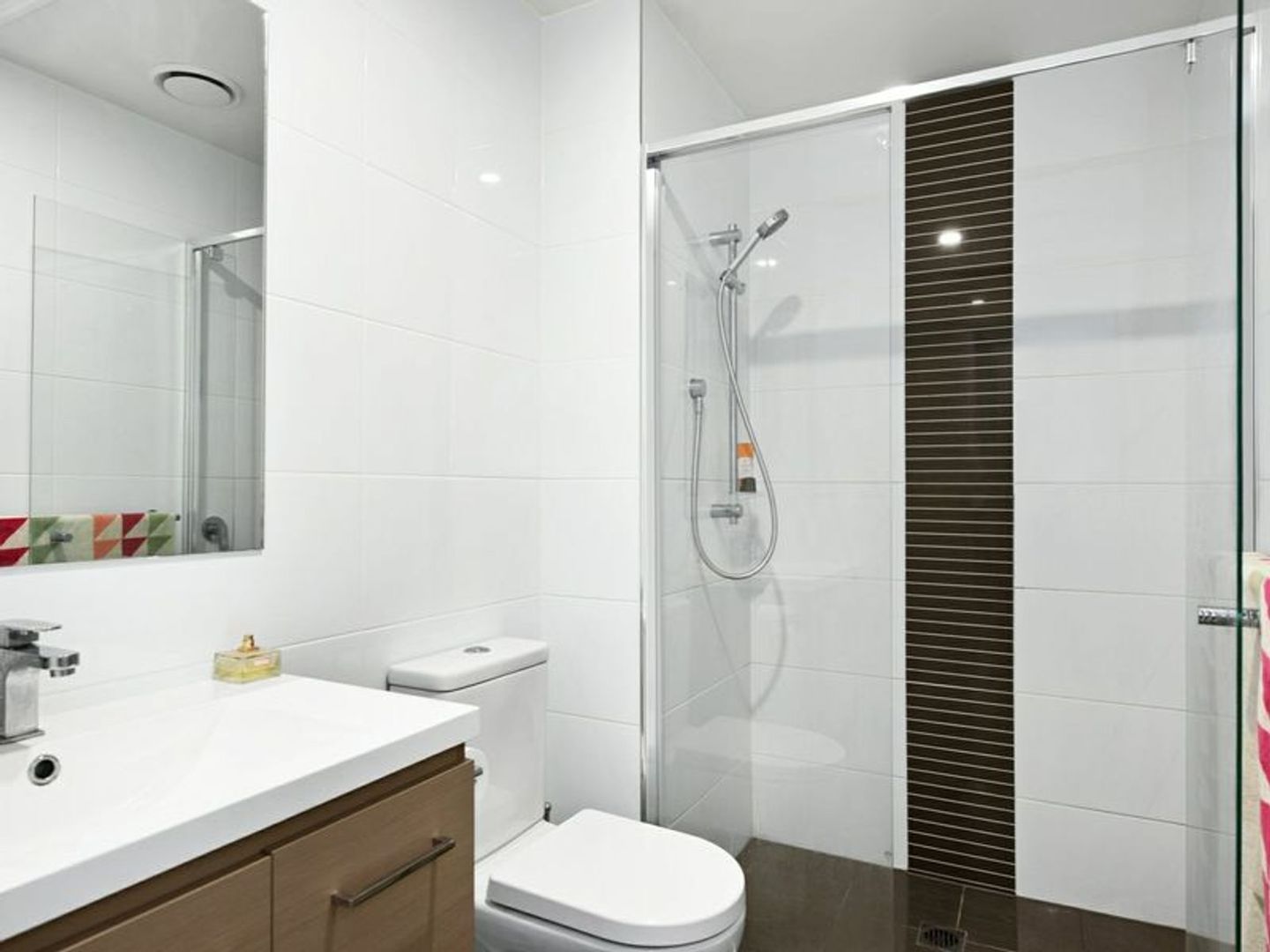 105/571 Pacific Highway, Belmont NSW 2280, Image 2