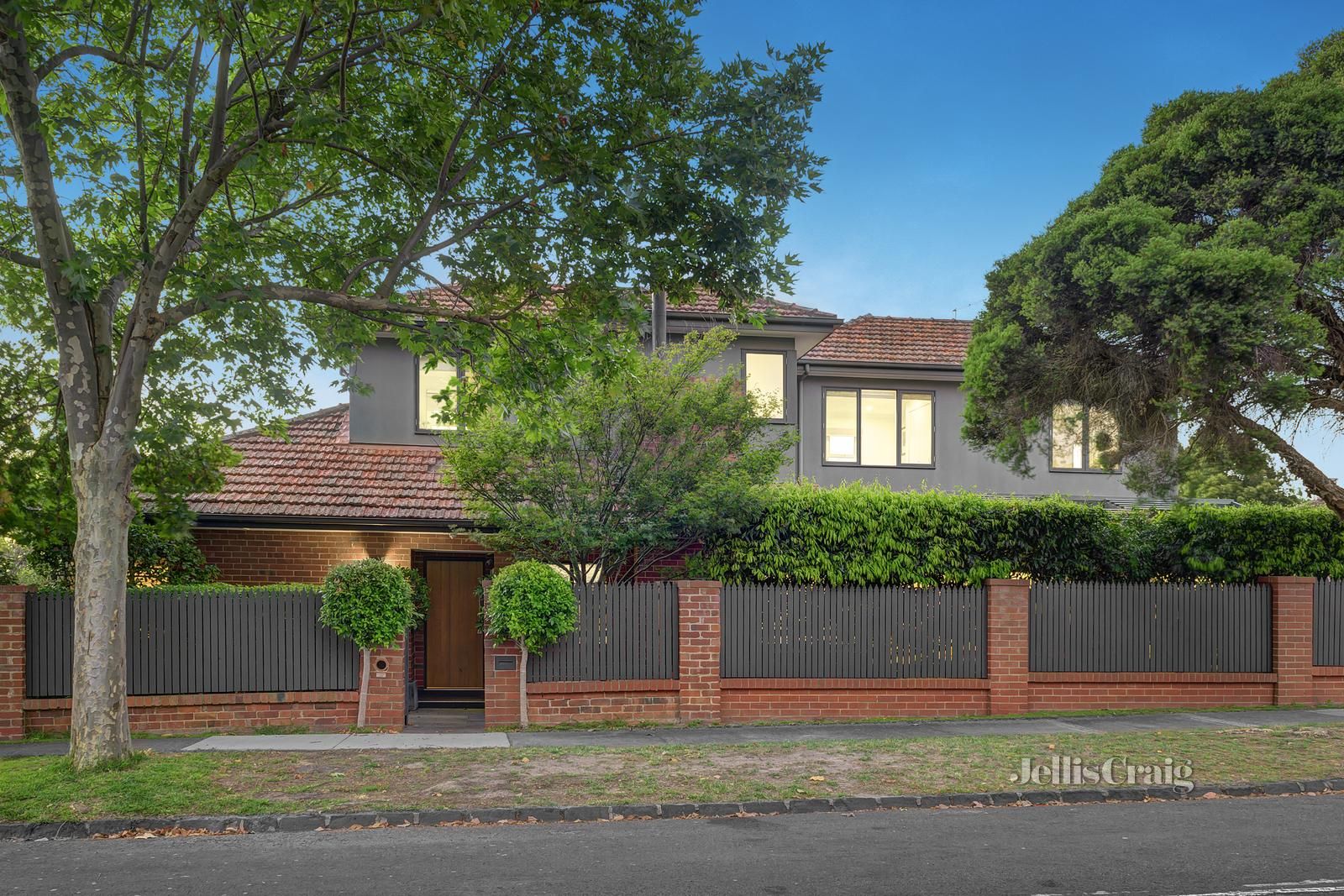15 Penrhyn Avenue, Glen Iris Property History & Address Research Domain