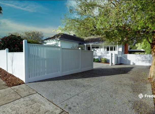 11 Kingsclere Street, Vermont VIC 3133