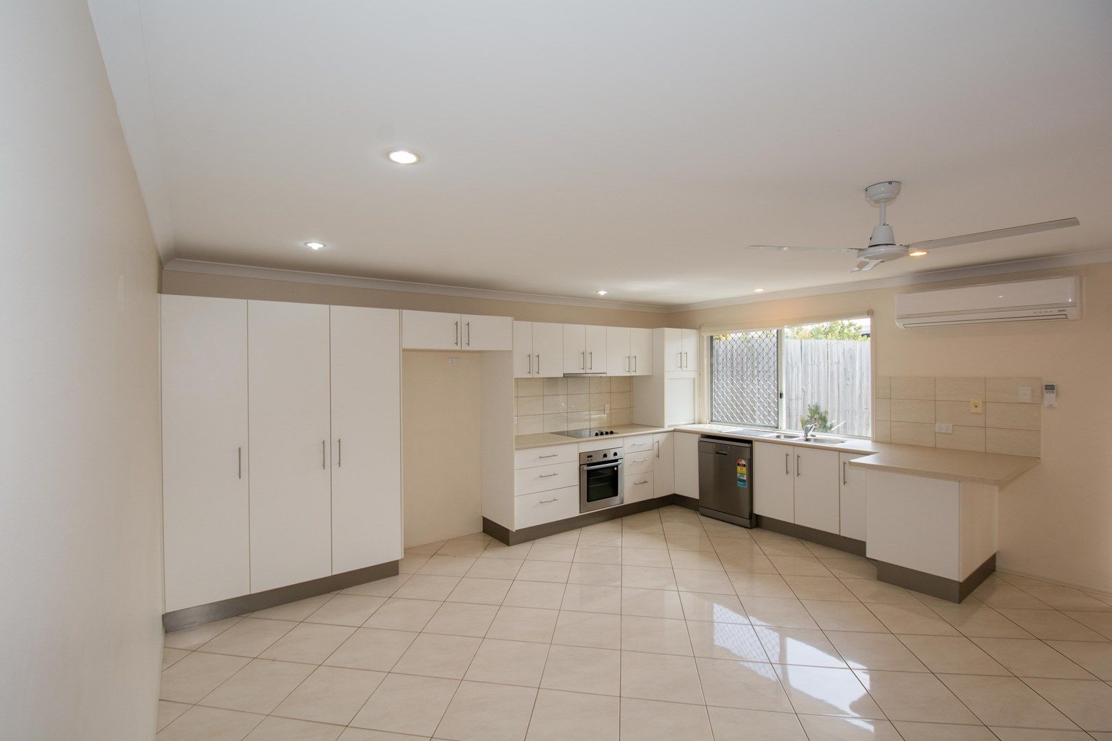 2/187 George Street, Bundaberg West QLD 4670, Image 1