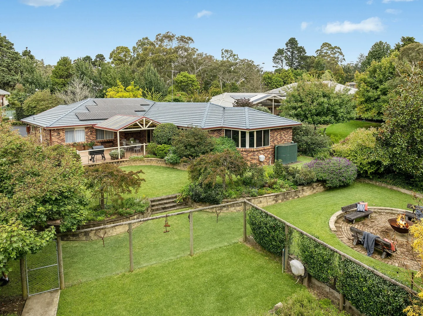 81 Sinclair Crescent, Wentworth Falls NSW 2782