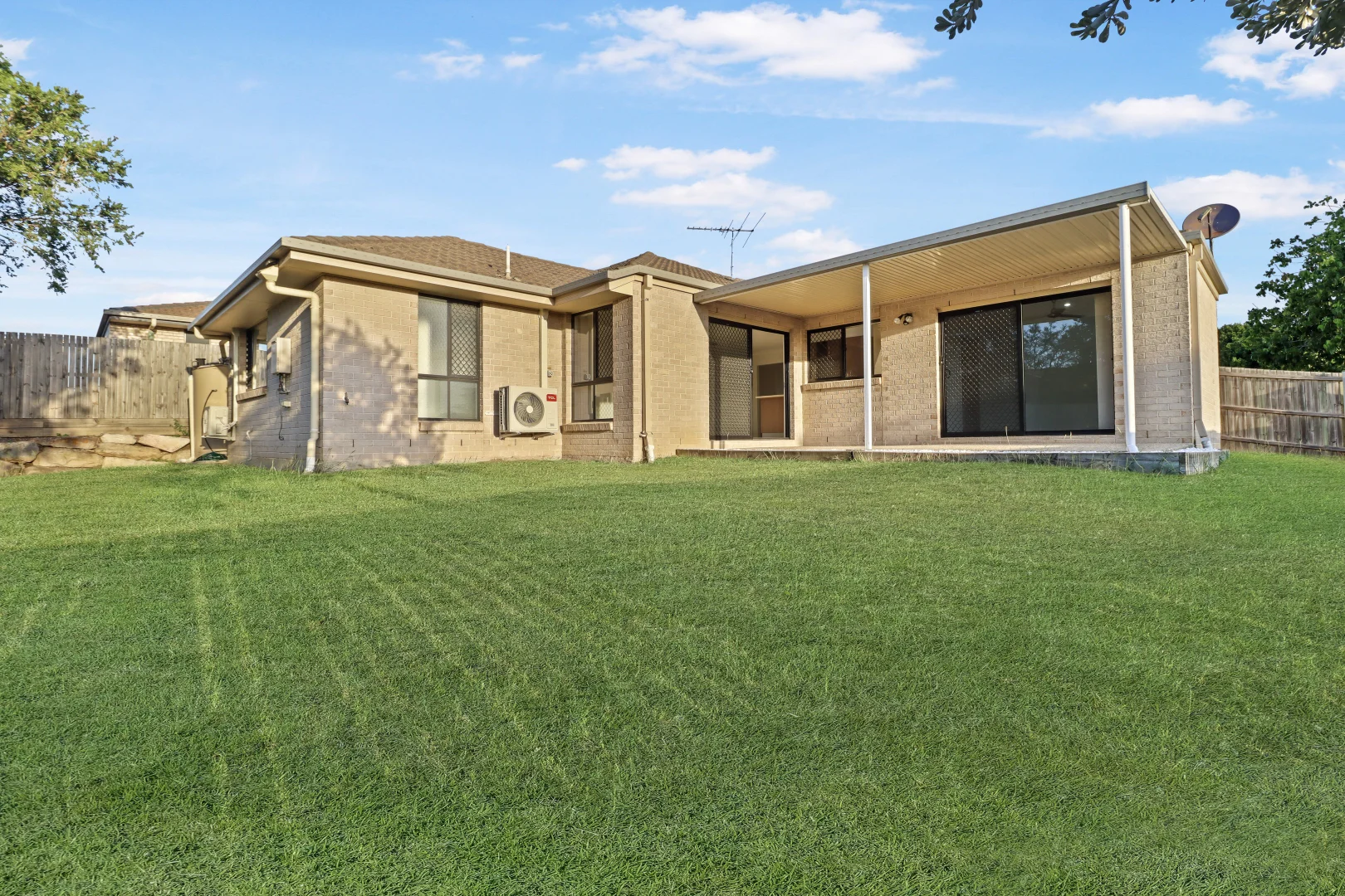 Additional image 3 of 45 Brittany Crescent, Raceview QLD 4305