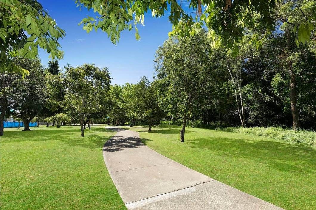 3 bedrooms Townhouse in 3/121 Albany Creek Road ASPLEY QLD, 4034