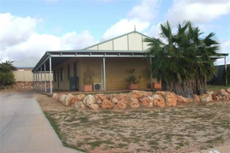 4 bedrooms House in 5 Sargo Court EXMOUTH WA, 6707