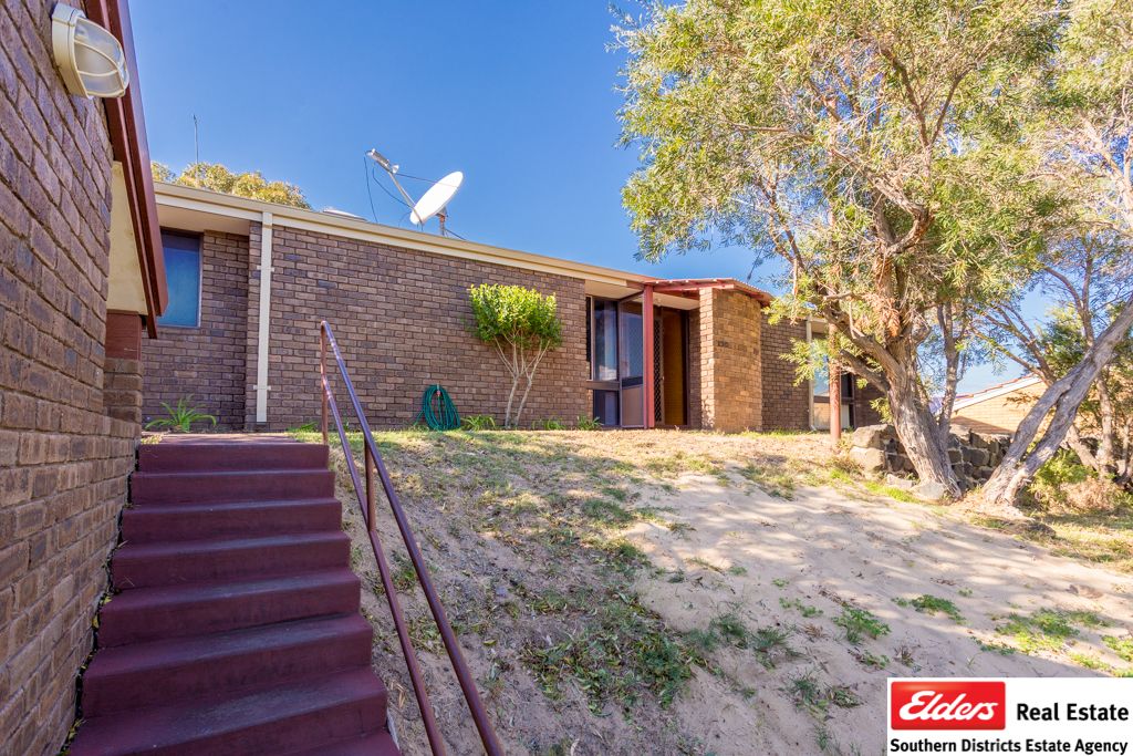 1 Monoghan Place, South Bunbury WA 6230, Image 2