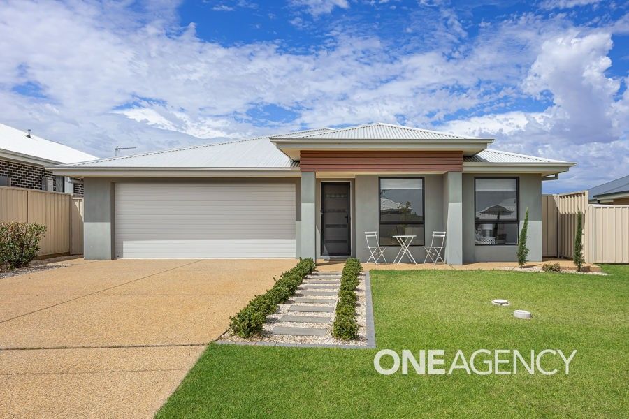 3 RONALD STREET, Gobbagombalin NSW 2650, Image 0