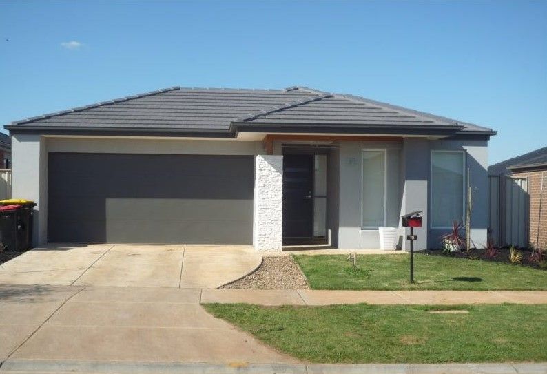 4 bedrooms House in 18 Clare Street BROOKFIELD VIC, 3338