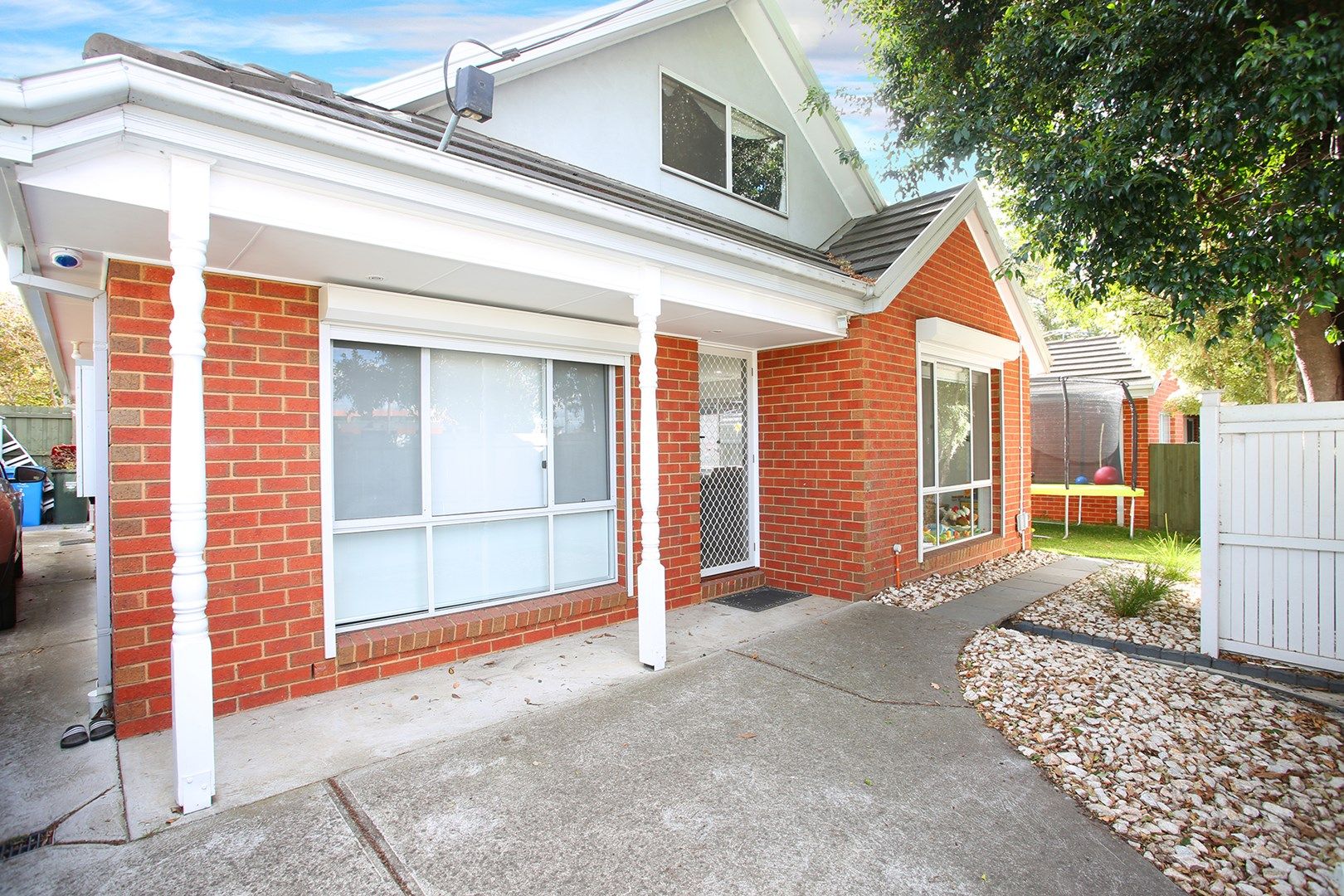 3 bedrooms House in 2/34 Churchill Avenue CHELTENHAM VIC, 3192