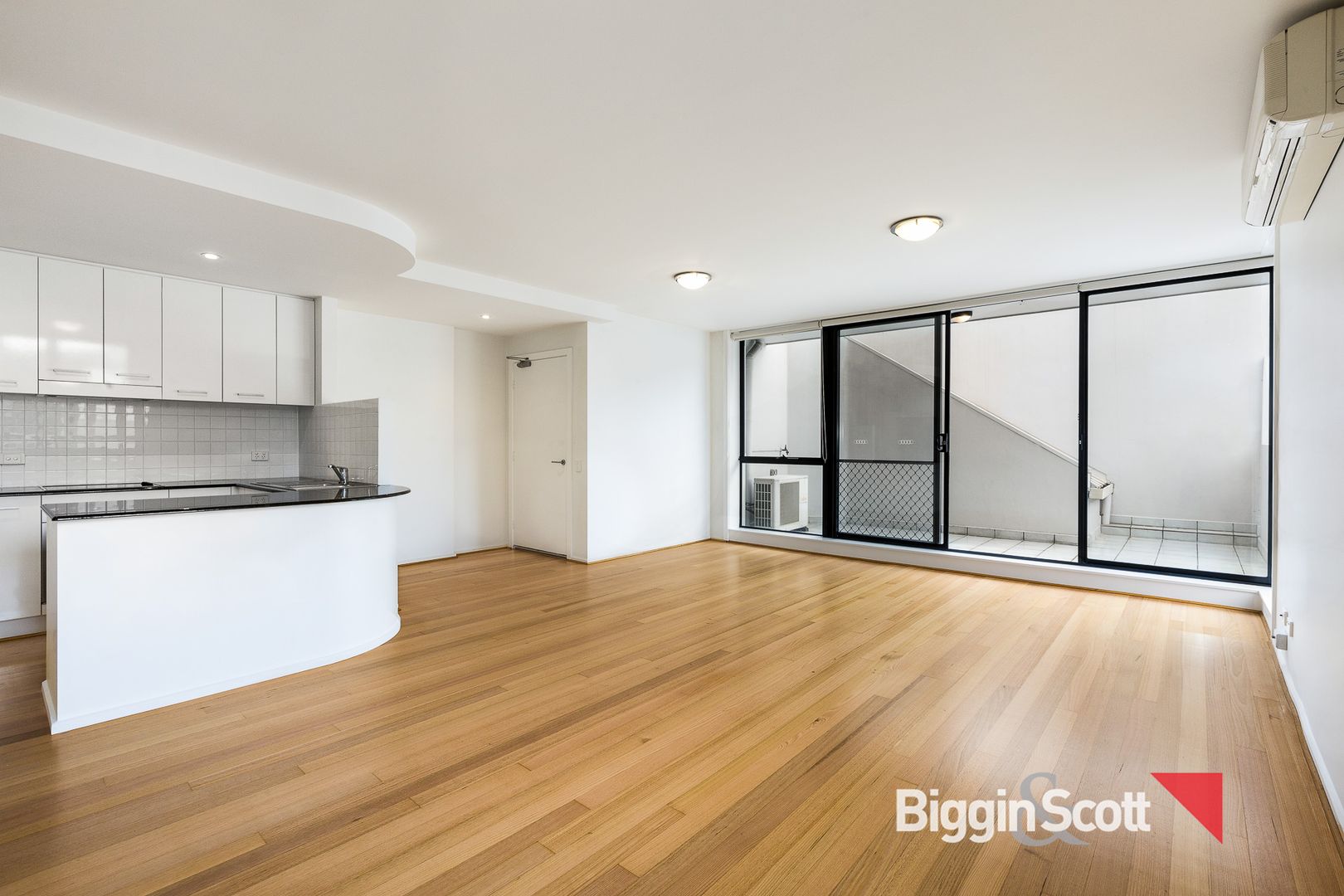 1/2 Waterloo Place, Richmond VIC 3121, Image 1