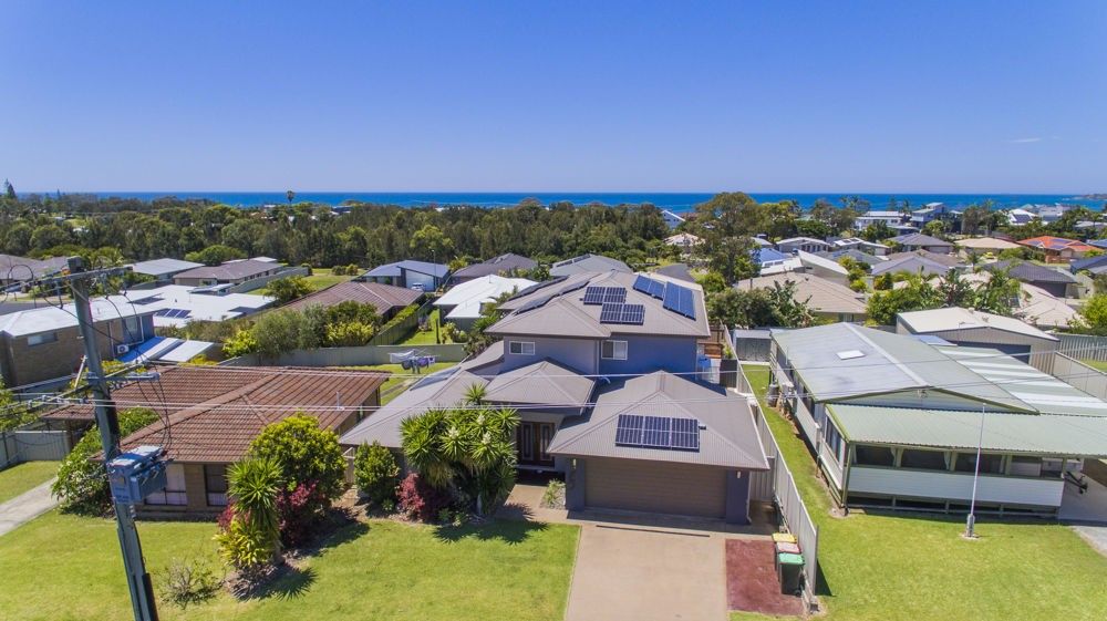 3 Burns Crescent, Corindi Beach NSW 2456, Image 0