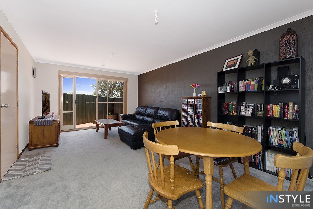 2/3 Peron Place, Banks ACT 2906, Image 0