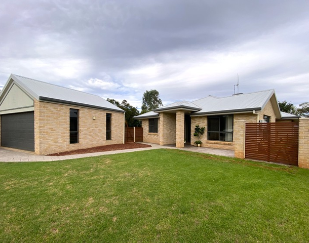 33 Noonan Street, Parkes NSW 2870