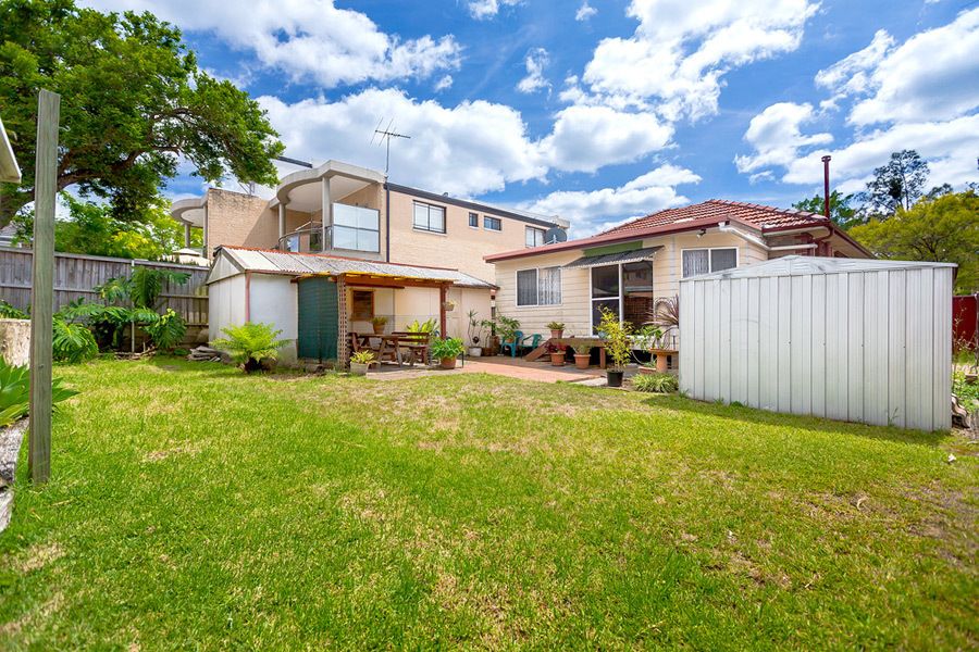 13 Weddle Avenue, Abbotsford NSW 2046, Image 2