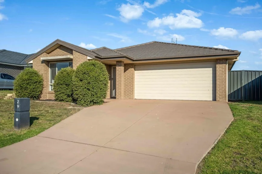 29 Undercliff St, Cliftleigh NSW 2321