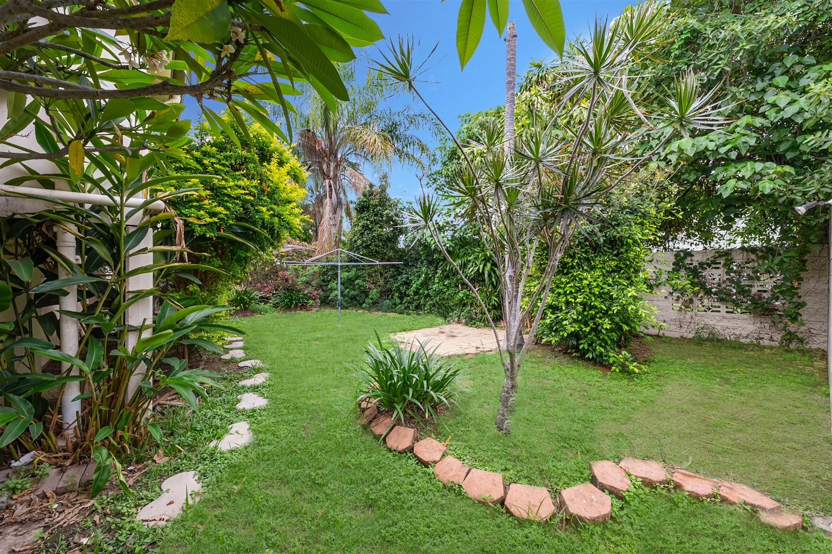 Additional image 8 of 2/17 Somer Street, Hyde Park QLD 4812