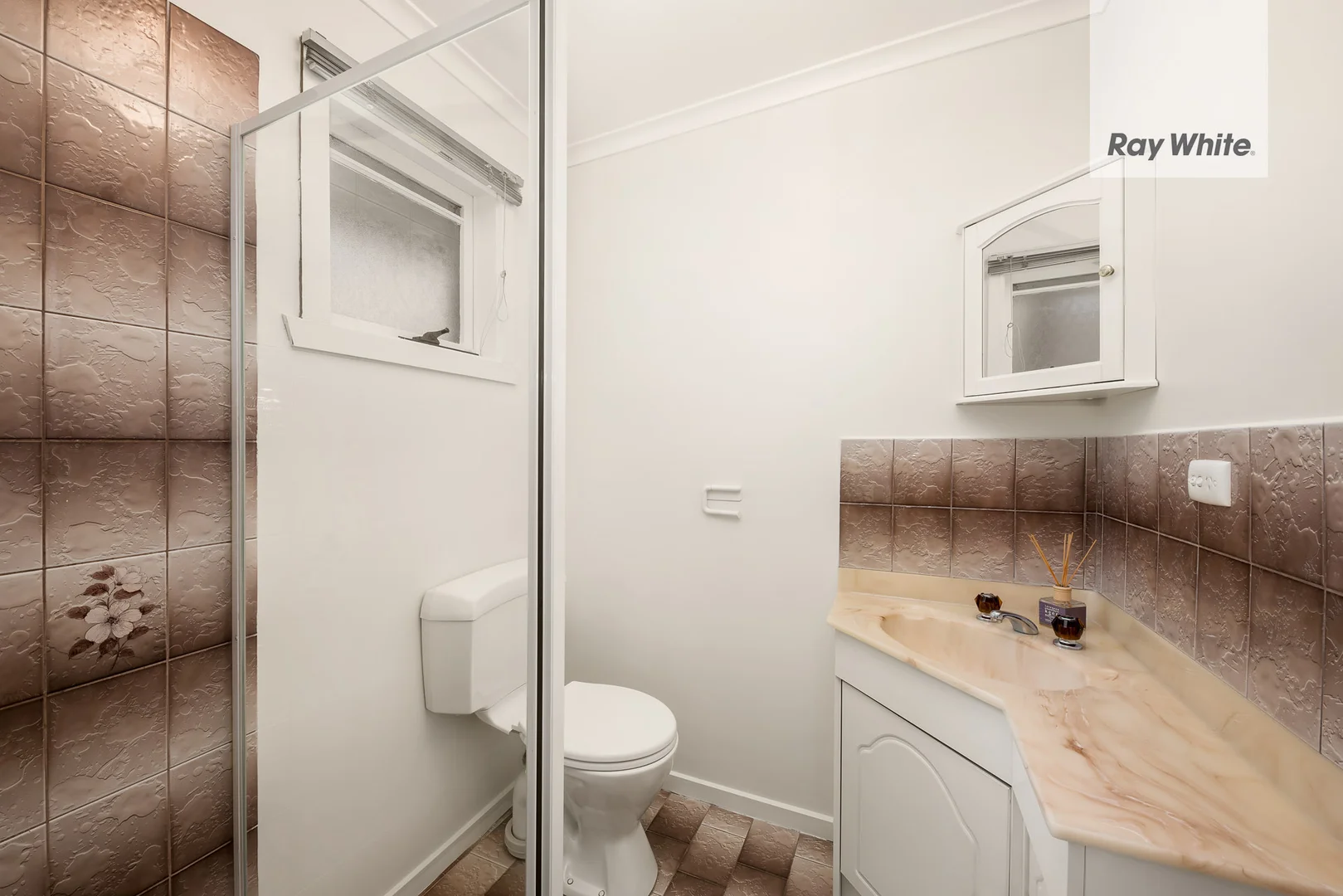 Additional image 7 of 35 Thompson Circuit, Mill Park VIC 3082