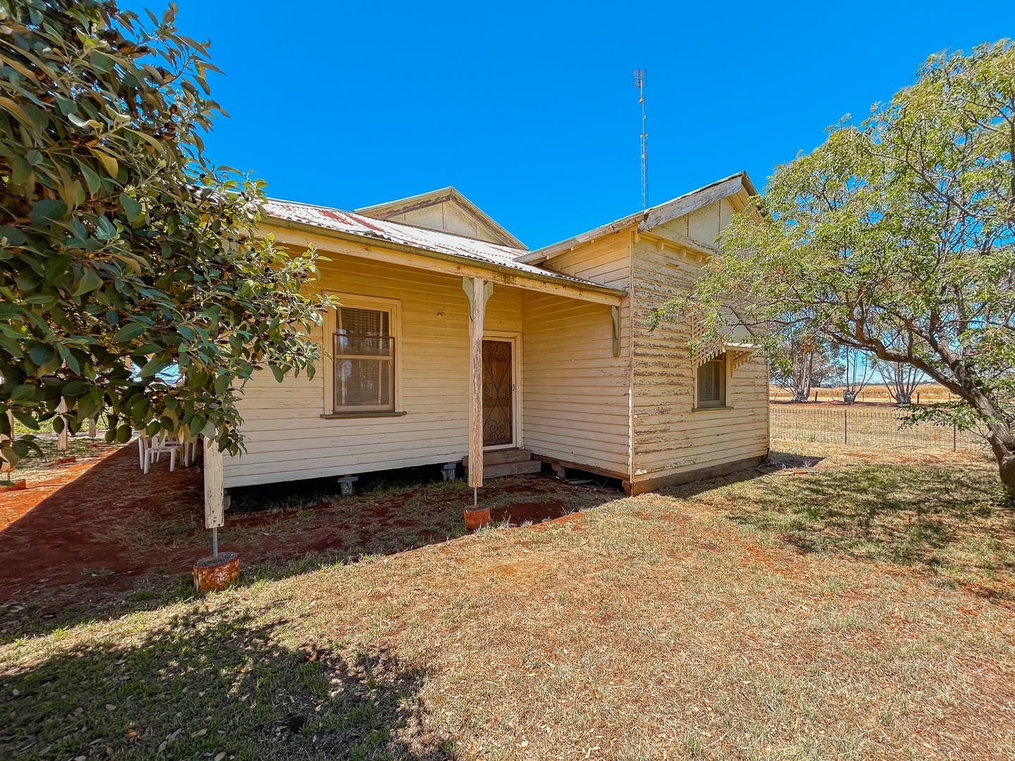 6 Saits Road, Charlton VIC 3525, Image 2