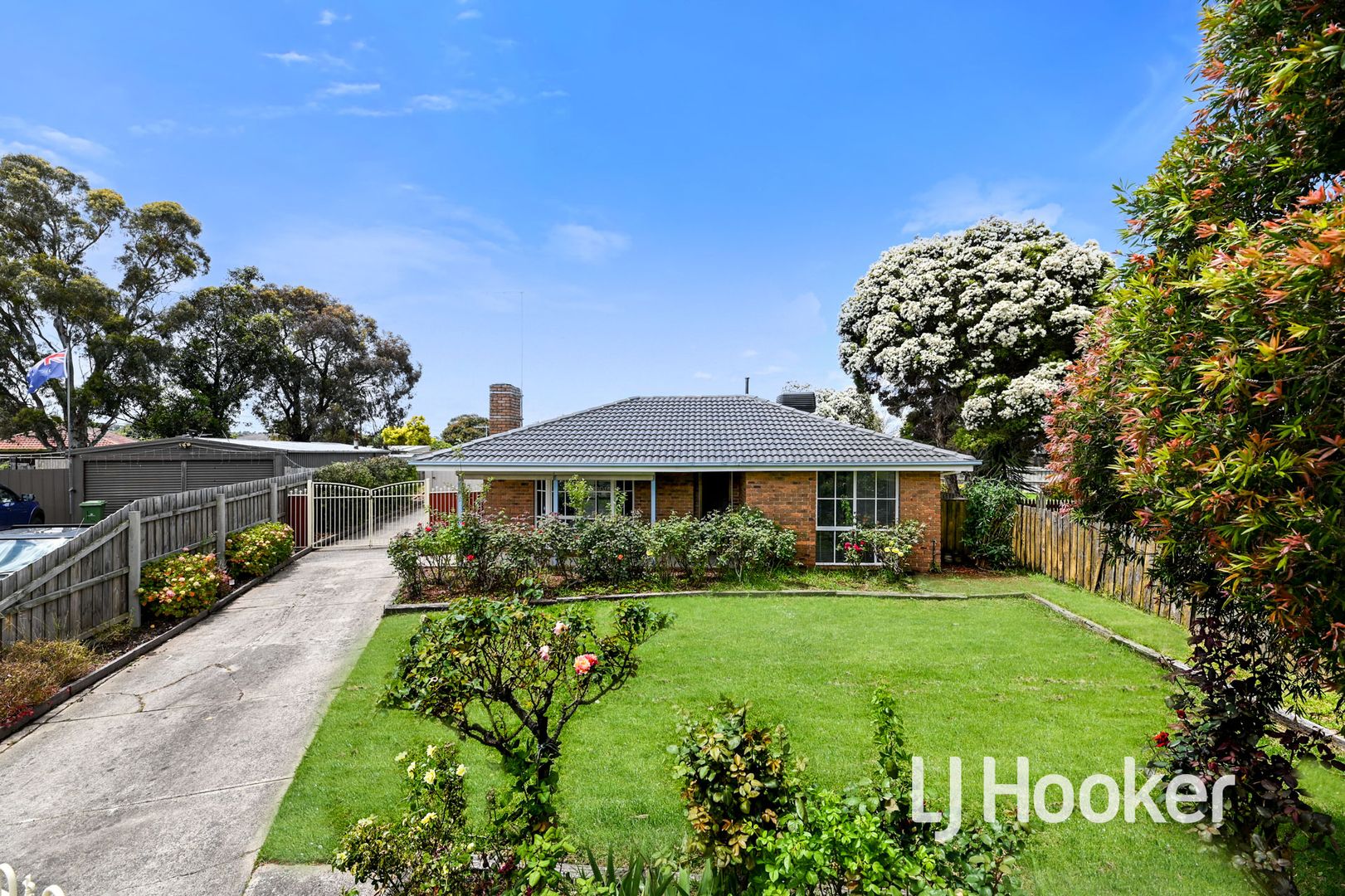 10 Ashton Place, Pakenham VIC 3810 Domain