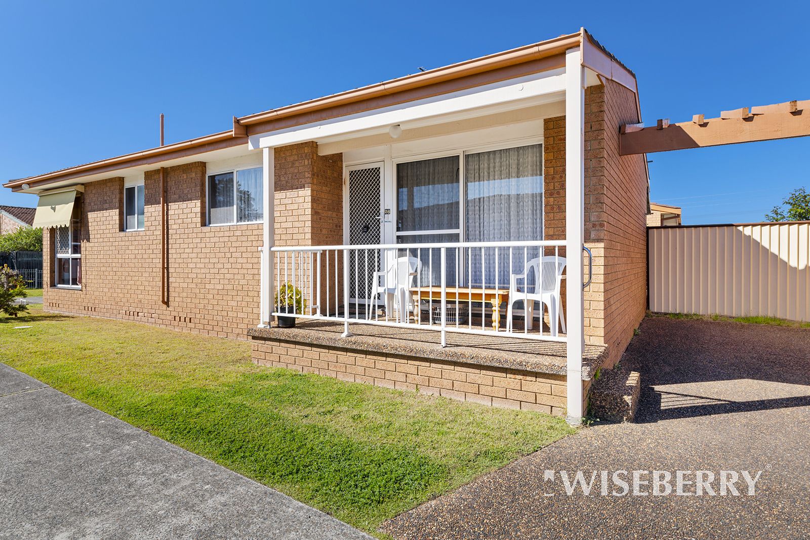 26 Gilbert Avenue, Gorokan NSW 2263, Image 0