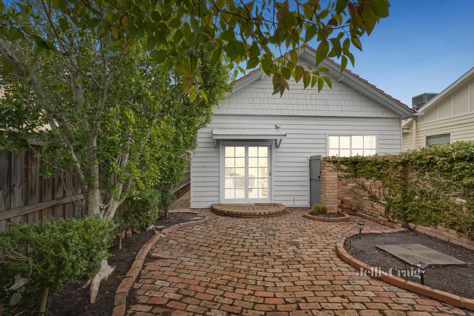 23 Exhibition Street, Mckinnon Property History & Address Research