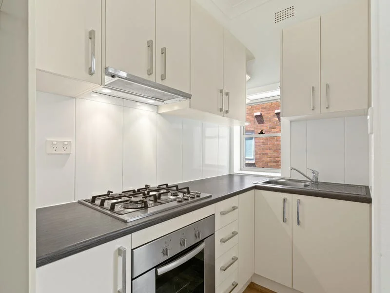 Additional image 5 of Unit 4/42 Curlewis Street, Bondi Beach NSW 2026