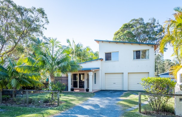 37 Pine Crescent, Sandy Beach NSW 2456