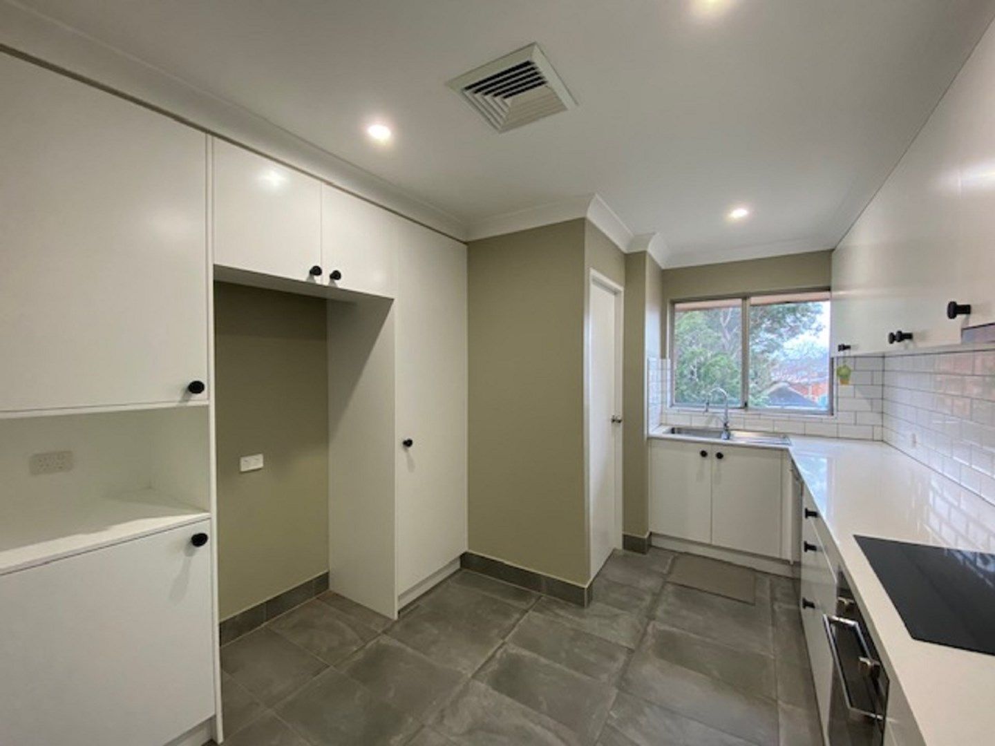 3 bedrooms Apartment / Unit / Flat in 15/19 Victoria Avenue PENSHURST NSW, 2222