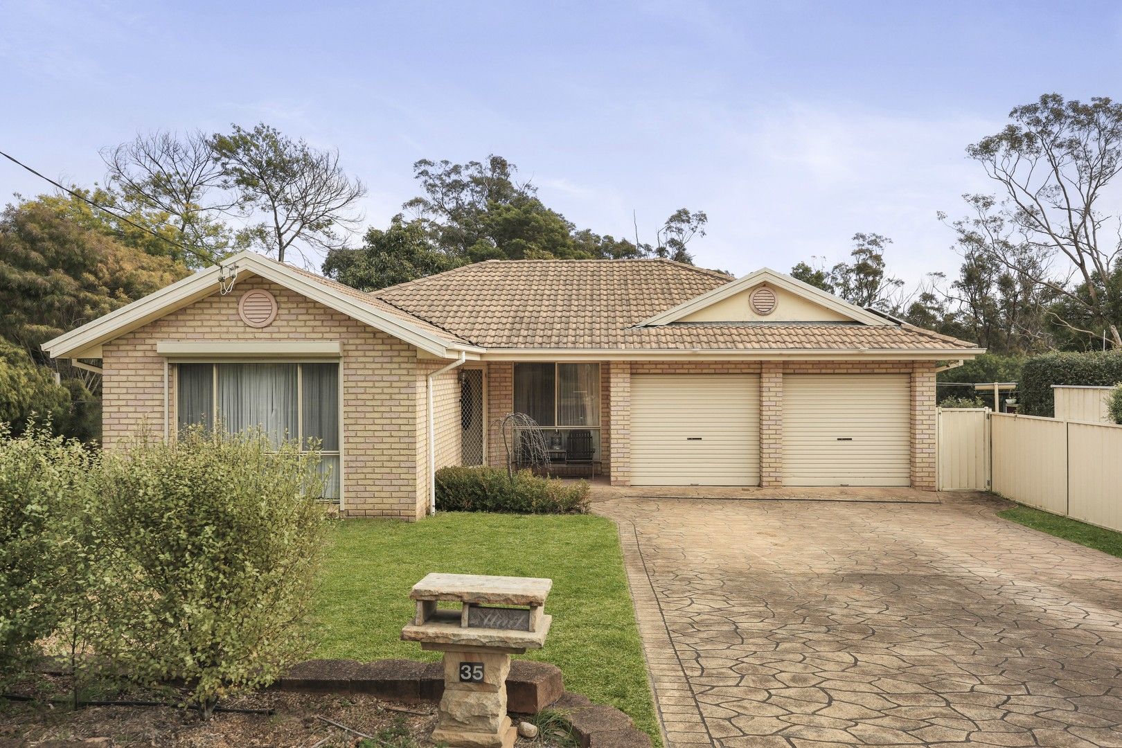 4 bedrooms House in 35 Cumberteen St HILL TOP NSW, 2575