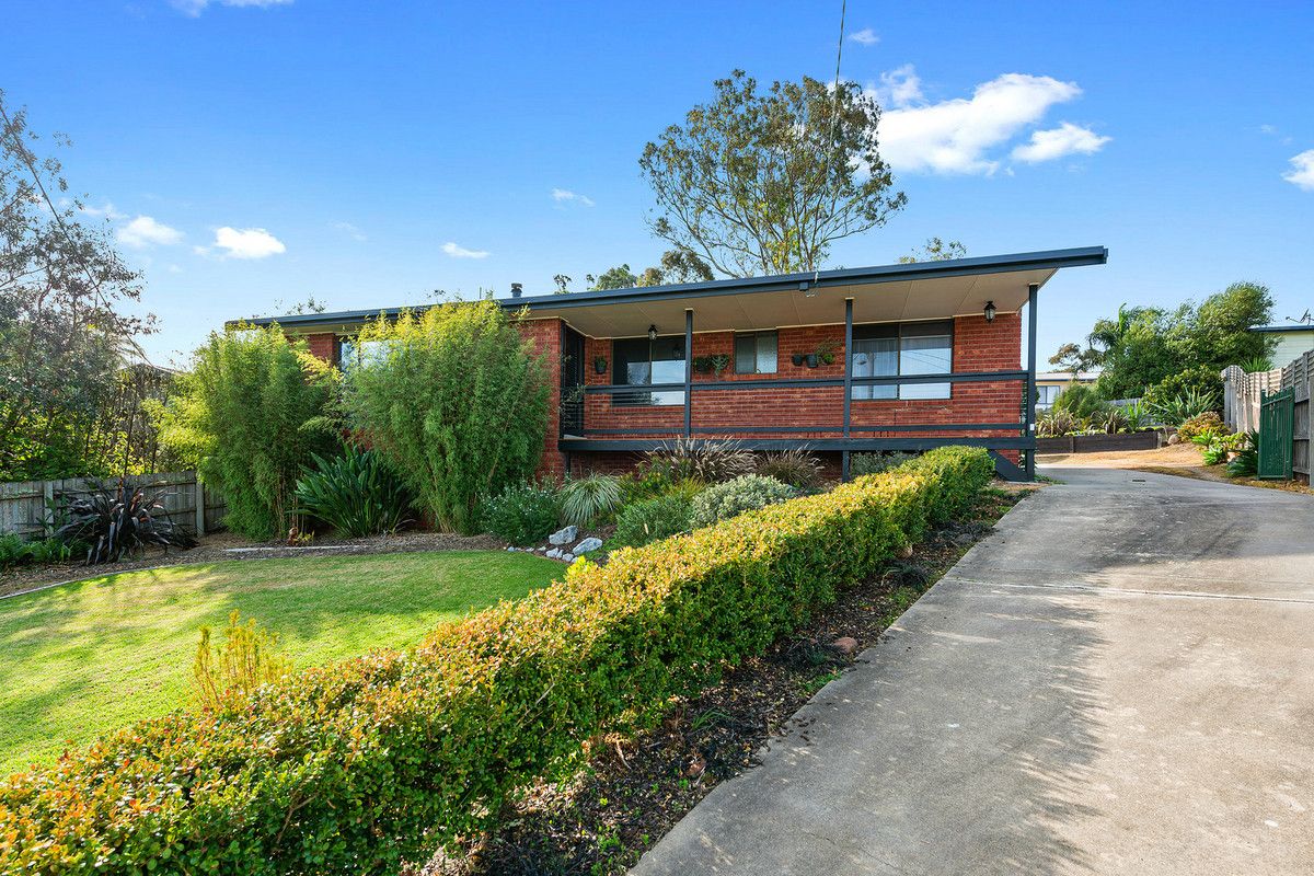 15 Ocean Court, Lakes Entrance VIC 3909, Image 0