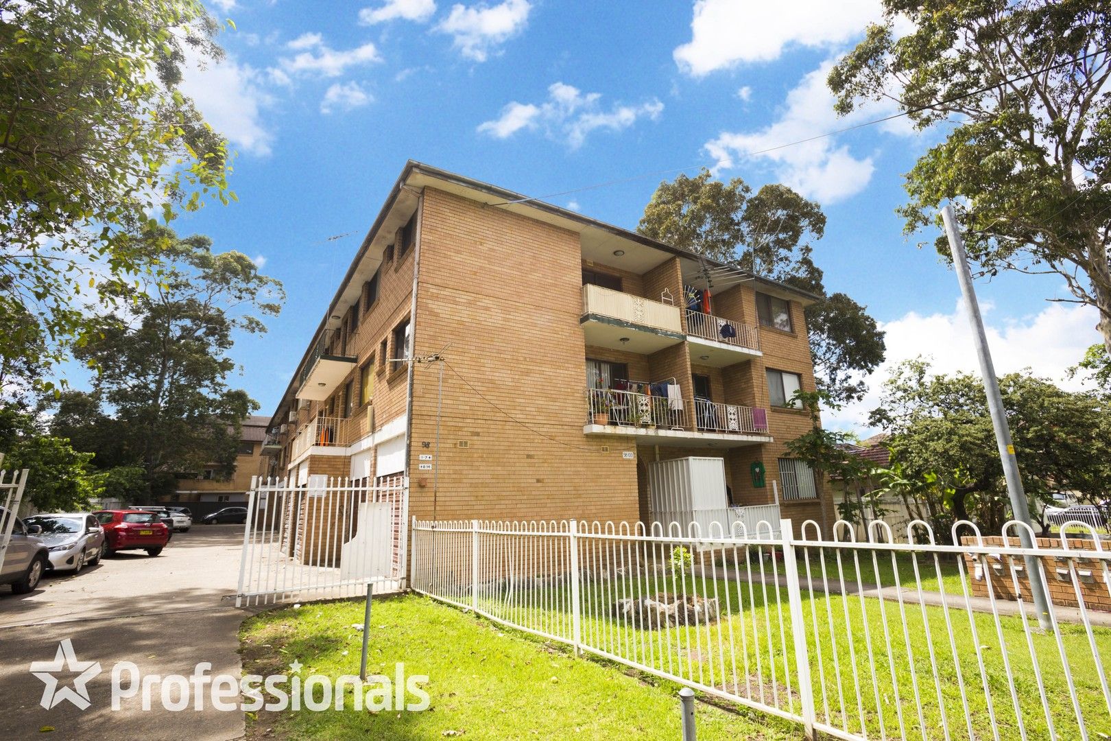 3 bedrooms Apartment / Unit / Flat in 9/98 Broomfield Street CABRAMATTA NSW, 2166