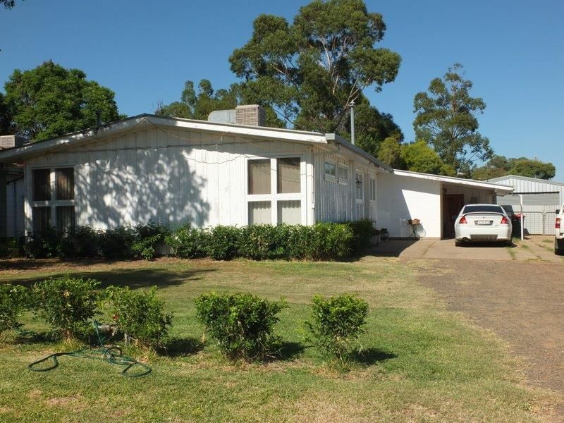 32 Cormie Avenue, Wee Waa NSW 2388, Image 0